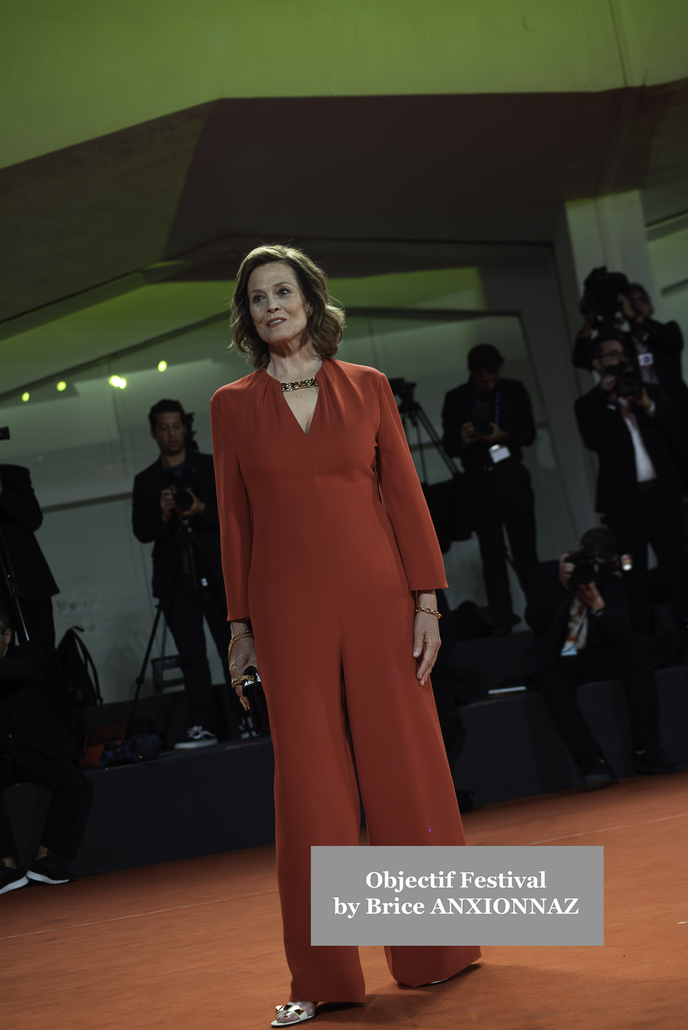 Golden  Lion  Sigourney Weaver / 81st Mostra Del Cinema / Objectif Festival by Brice ANXIONNAZ