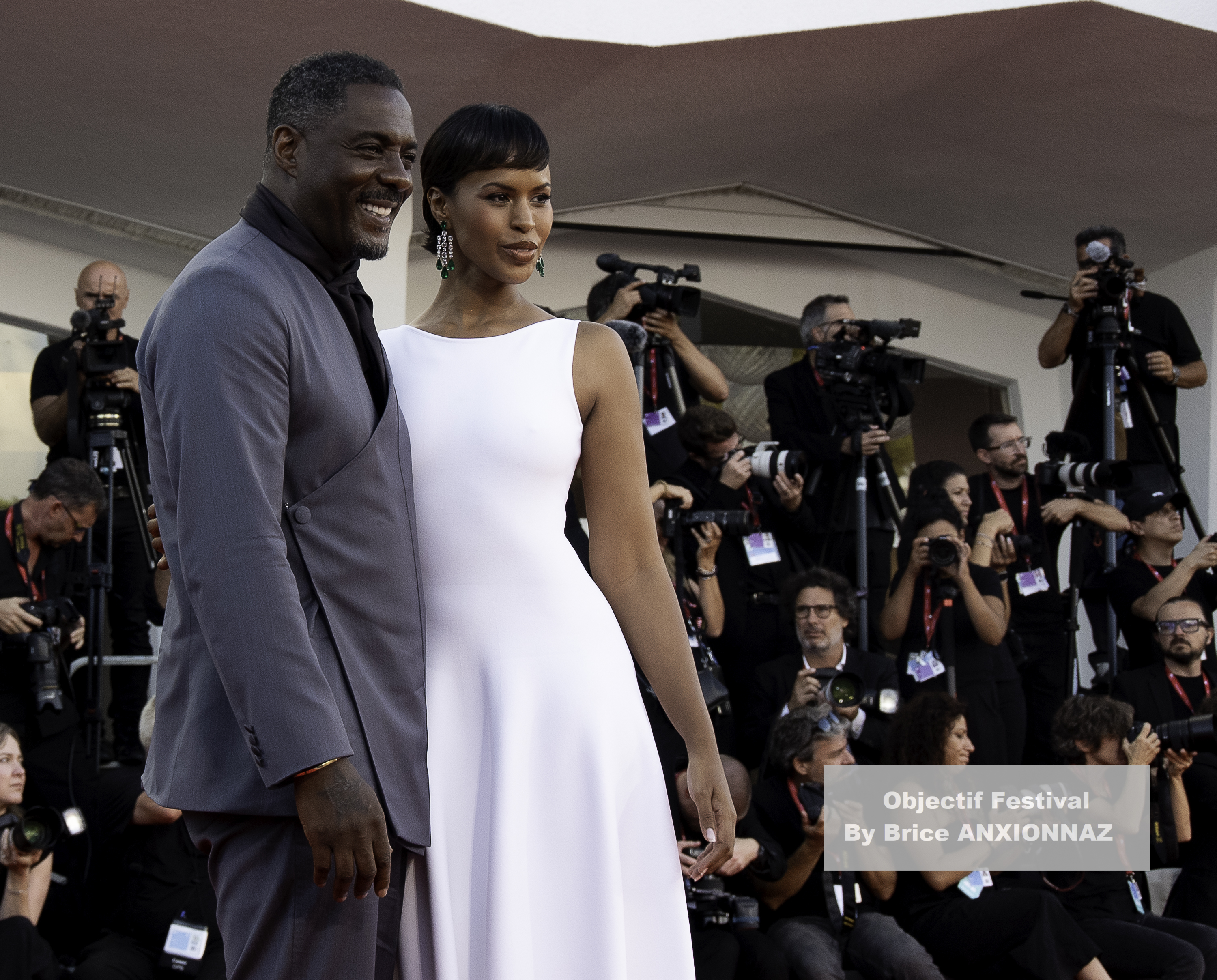 Idris Elba And Sabrina Dhowler Elba / 82eme Mostra Del Cinema / Objectif Festival by Brice ANXIONNAZ