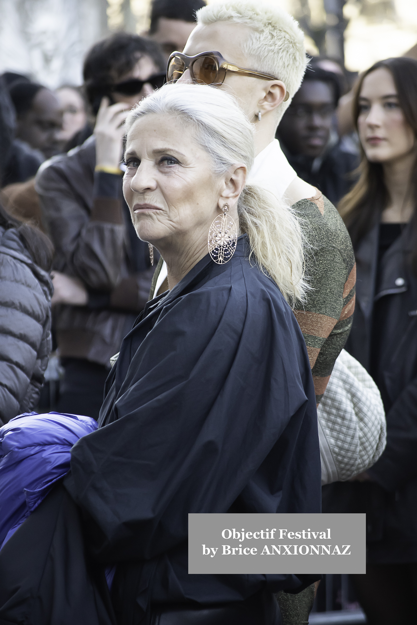 Photo de Mary Charteris - Guests Streetstyle photos at Rick Owens guests arrivals - Paris Fashion Week lors de l'événement à Streetstyle-photos-of-guests-arrivals-at-the-Rick-Owens-show-Paris-Fashion-Week le 8 March 2025 par Brice ANXIONNAZ (Objectif Festival)