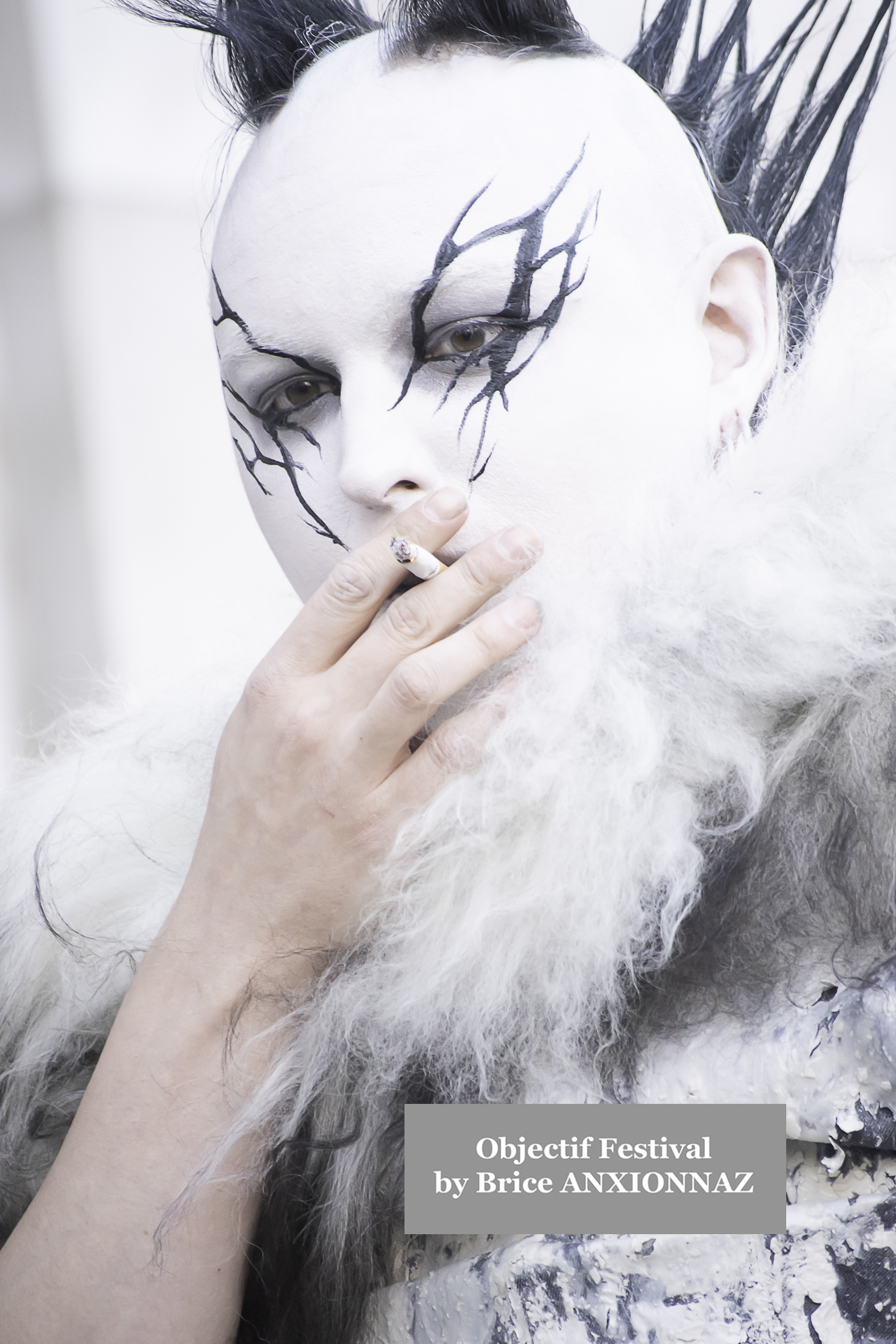 Photo de Leonie Hanne -  Streetstyle photos at Rick Owens guests arrivals - Paris Fashion Week lors de l'événement à Streetstyle-photos-of-guests-arrivals-at-the-Rick-Owens-show-Paris-Fashion-Week le 8 March 2025 par Brice ANXIONNAZ (Objectif Festival)